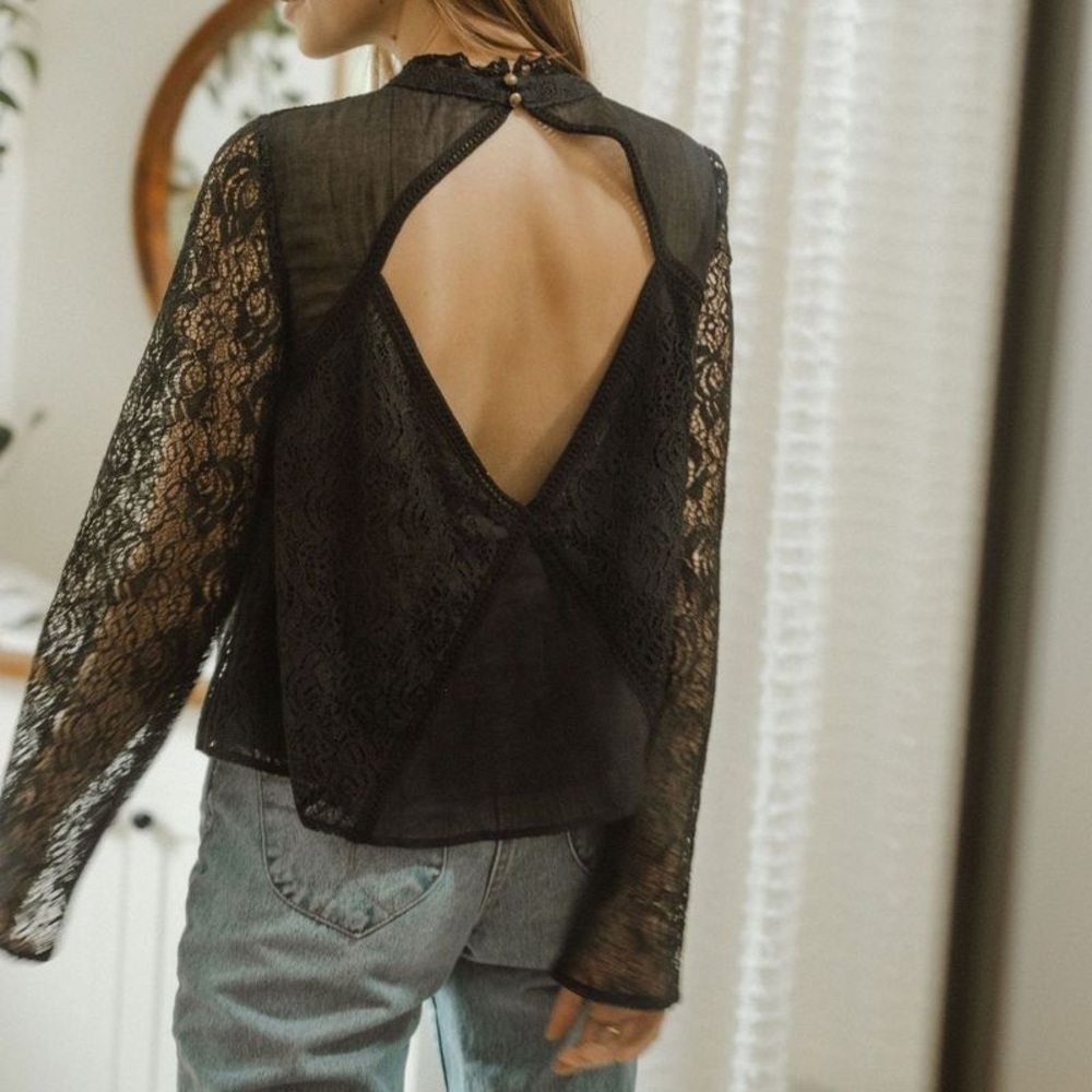 🆕 NEW Jackson Rowe Fria Black Lace Mock Neck Blouse Bohemian Backless Top XS